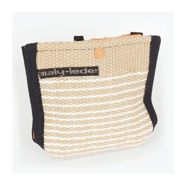 SPECIALSTYR MED 1 H�NDTAG AF JUTE - STR. L.28xB.25xH.15 CM. "TILBUD SPAR KR 50,-"