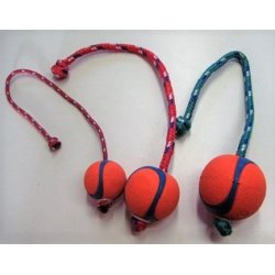 CHUCKIT ULTRA BALL MED SEJLTOV - "VLG IMELLEM 4 STRRELSER (OBS. . 6,4 CM LEVERES I 2 FARVER)"