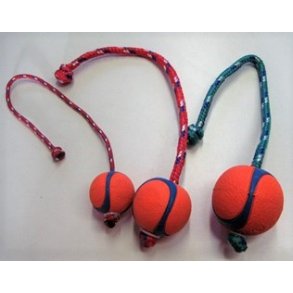 CHUCKIT ULTRA BALL MED SEJLTOV - 