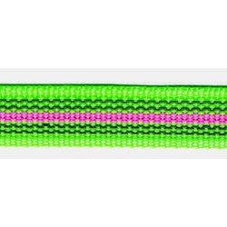 ANTI-SLIPLINE MED FARVET KONTRASTSTRIBE "DOGSPORT" DELUXE MODEL MED SPECIEL H&Aring;NDSTOP AF 20MM GUMMIBELAGT WEBBINGB&Aring;ND MED S&Oslash;LVFARVET KARABIN - NEONGR&Oslash;N/PINK.