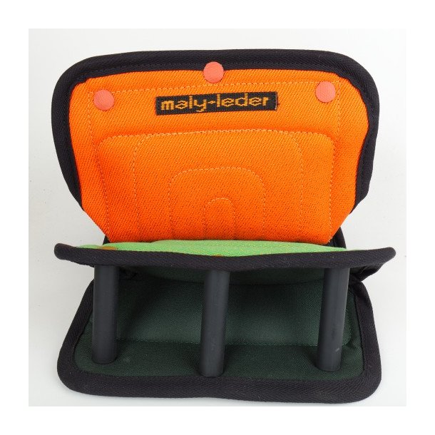 STYR MED 3 H�NDTAG AF NYLCOT I DIVERSE FARVER - STR. L.37xB.23xH.15 CM. "TILBUD SPAR KR. 75,00"