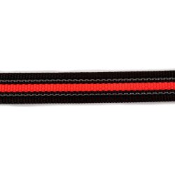 ANTI-SLIPLINE (KRAFTIGERE MODEL) MED NEON-FARVET KONTRASTSTRIBE "DOGSPORT" ALM. MODEL UDEN H&Aring;NDTAG AF 20MM GUMMIBELAGT WEBBINGB&Aring;ND MED S&Oslash;LVFARVET KARABIN - SORT/NEONR&Oslash;D.