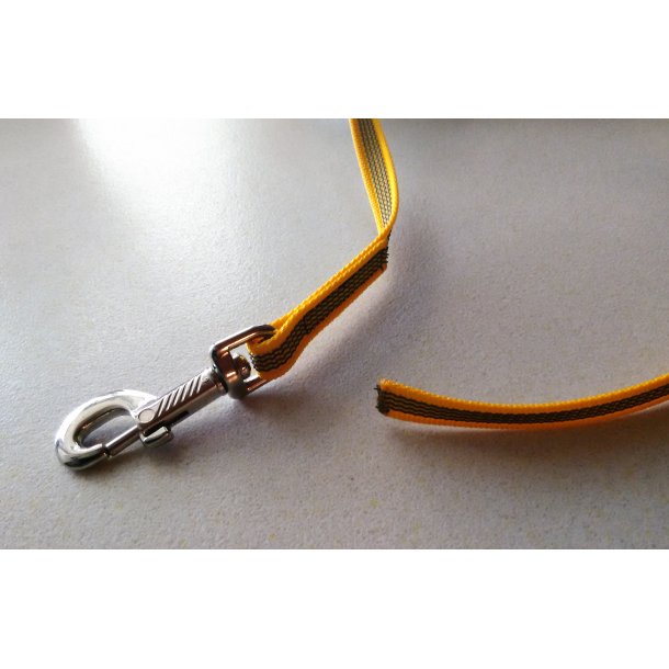 ANTI-SLIPLINE "DOGSPORT" UDEN H&Aring;NDTAG AF 15MM GUMMIBELAGT WEBBINGB&Aring;ND MED MESSING KARABIN - NEONGUL.