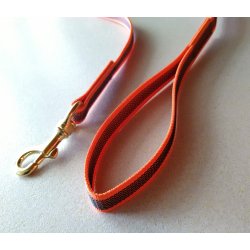 ANTI-SLIPLINE "DOGSPORT" DELUXE MED H&Aring;NDTAG AF 15MM GUMMIBELAGT WEBBINGB&Aring;ND MED S&Oslash;LVFARVET KARABIN - NEONGUL.